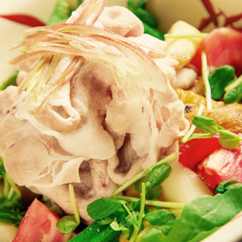 豚ロースのしゃぶしゃぶと秋サラダ(江戸三座)