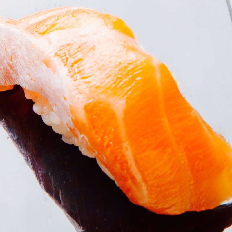 サーモン 握り(江戸三座)