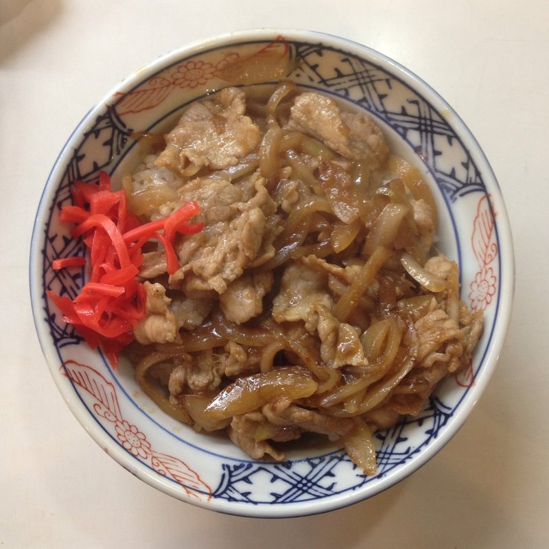 豚肉と玉葱の生姜焼丼(千成飯店)