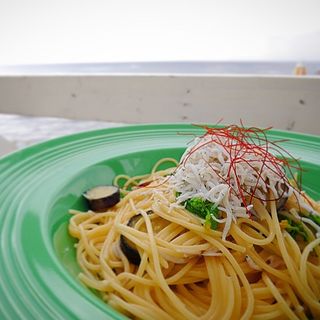 釜揚げシラスと春キャベツのスパゲッティ(surfers)