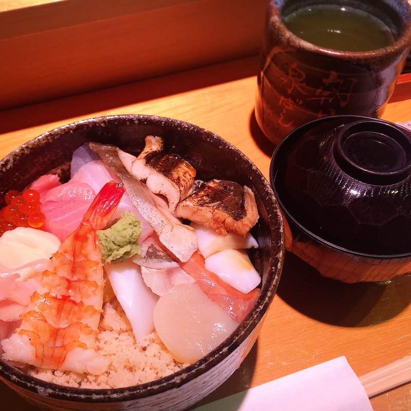 ちらし(朝日寿司)