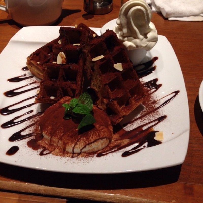 ティラミスワッフル(今万人珈琲 高崎本店 （イマジンコーヒー）)