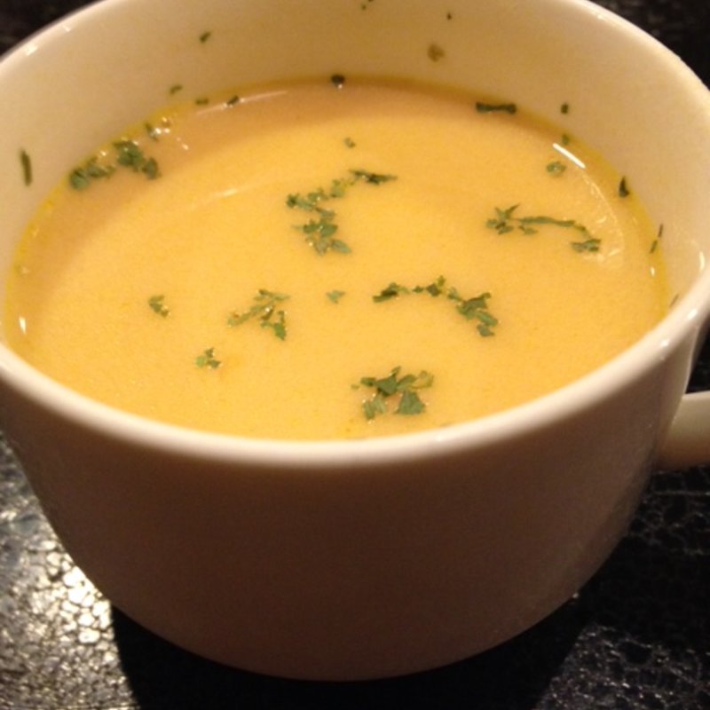 ポタージュスープ(カフェレストランすいごう)