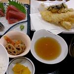 天ぷら地魚刺身定食(漁師めし食堂)