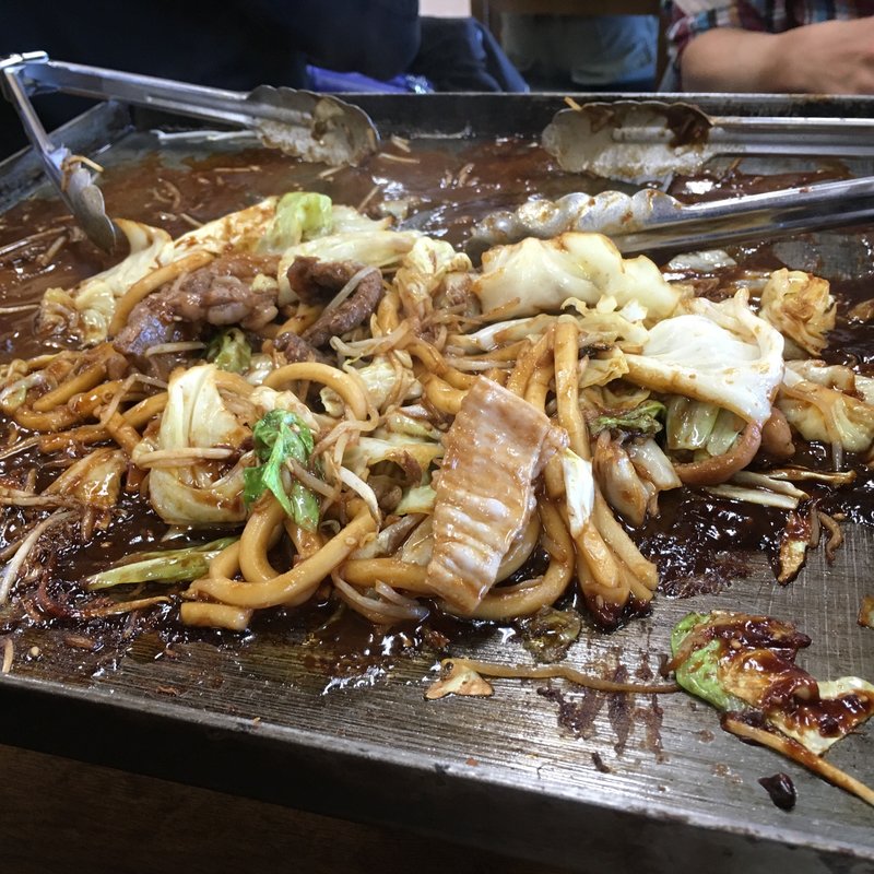 味噌焼きうどん（一人前）(亀八食堂 （かめはちしょくどう）)