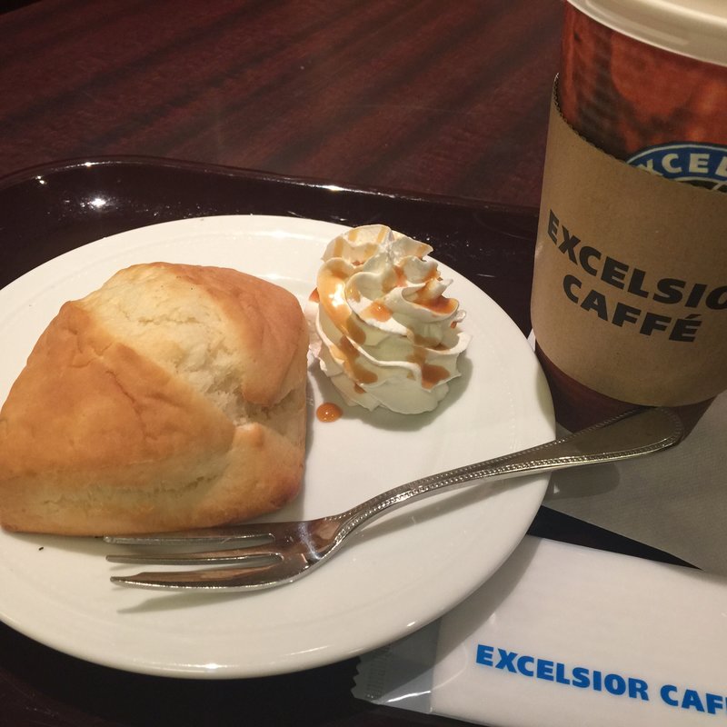 ロイヤルミルクティーとビスケットのキャラメルホイップ(エクセルシオール カフェ 仙台中央通り店 )