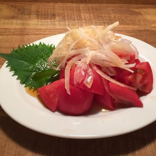 冷やしトマトのサラダ(地下の隠れ家 肉バル ビストロ酒場GABU2 柏)