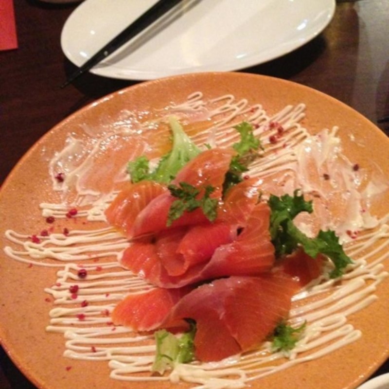 サーモンのカルパッチョ(ボイボイ （boiboi）)