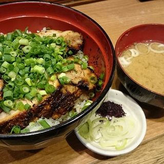 豚丼(ホエーどん亭 品川店 )