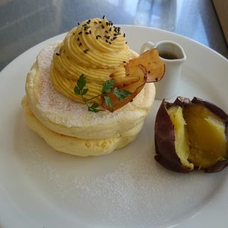 絶品焼き芋の!パンケーキ(レインボーパンケーキ （RAINBOW PANCAKE）)
