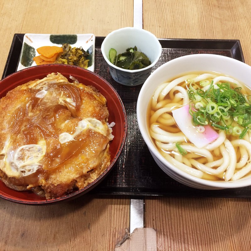 どんぶりセット(ロースカツ丼、かけうどん)(大徳屋 西新店 )