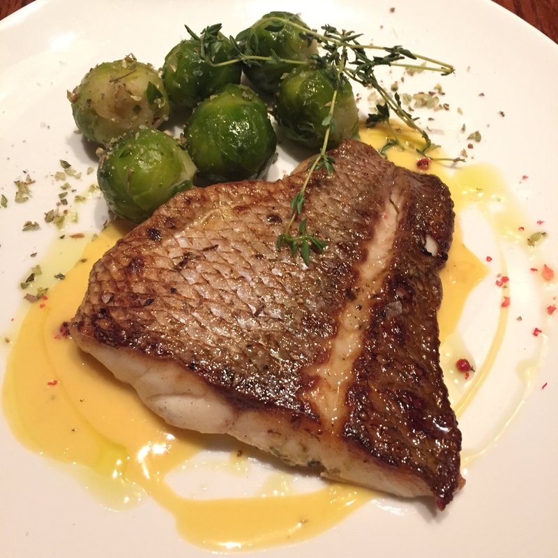 真鯛のフライパン焼き(Gramercy Table)