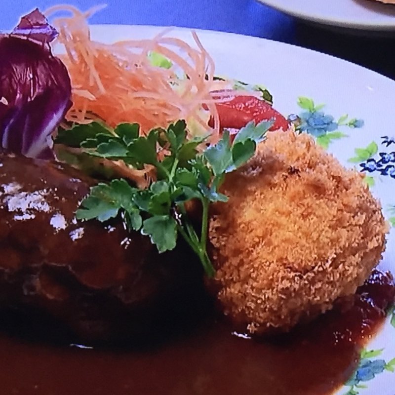 ハンバーグとエビクリームコロッケ(浅井食堂 )