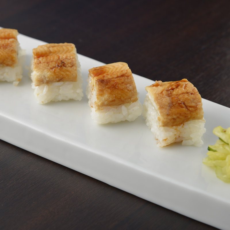 穴子寿司(Japanese fusion Cuisine 美波音)