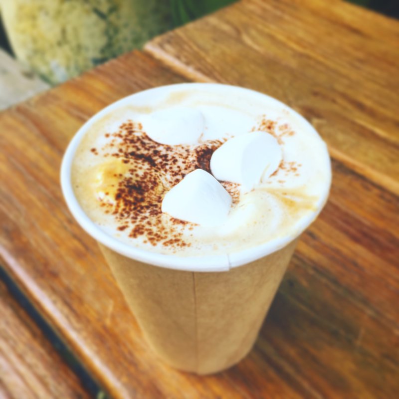 オリジナルマシュマロラテ(カフェラカンドエトセトラ （CAFE Luckand Et cetera）)