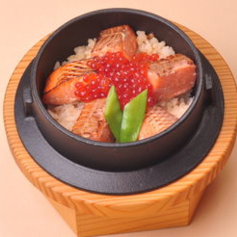 鮭いくら釜飯(炭家米蔵 モナ新浦安店)