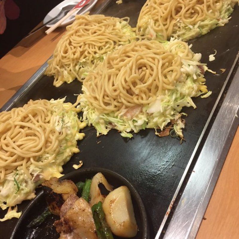 焼そば入りお好み焼き(山小屋)