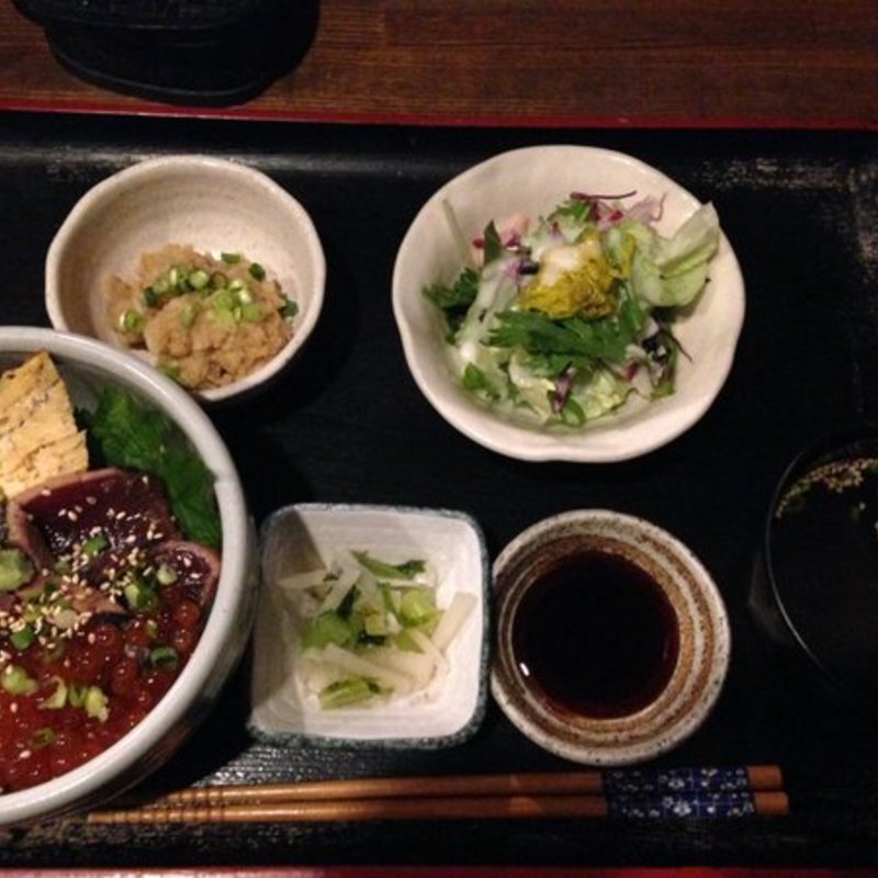 カツオ丼(吟ばん)