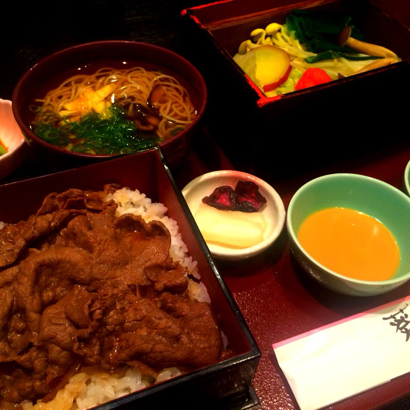 音羽(せいろ料理 葵茶屋 （あおいちゃや）)