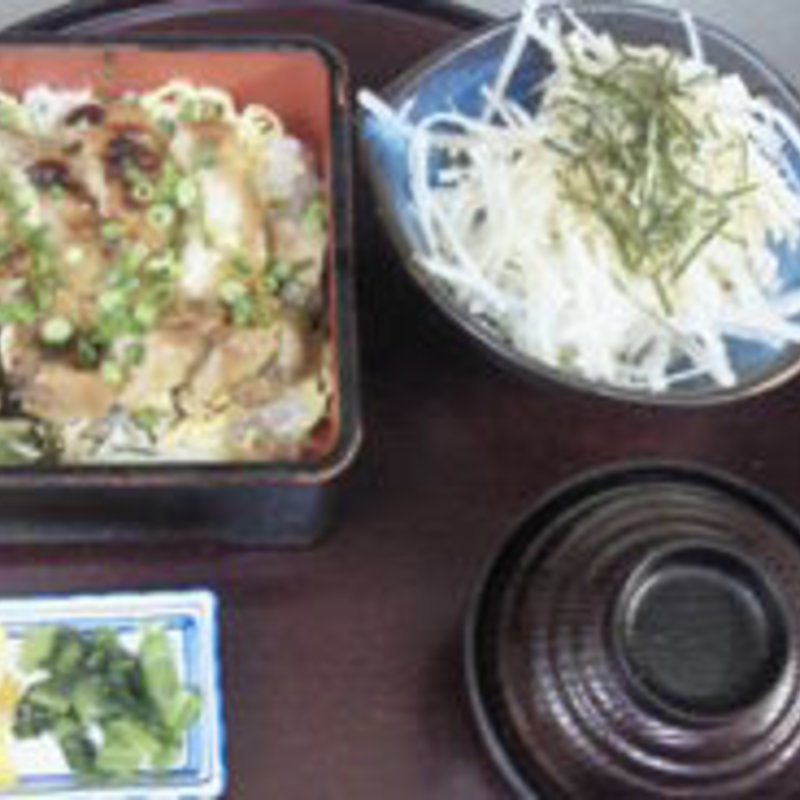 鶏の照り焼き重(炭家米蔵 モナ新浦安店)