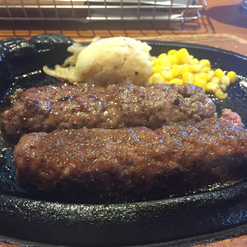 200gがんこハンバーグ(ステーキハウス ブロンコビリー高津久末店)