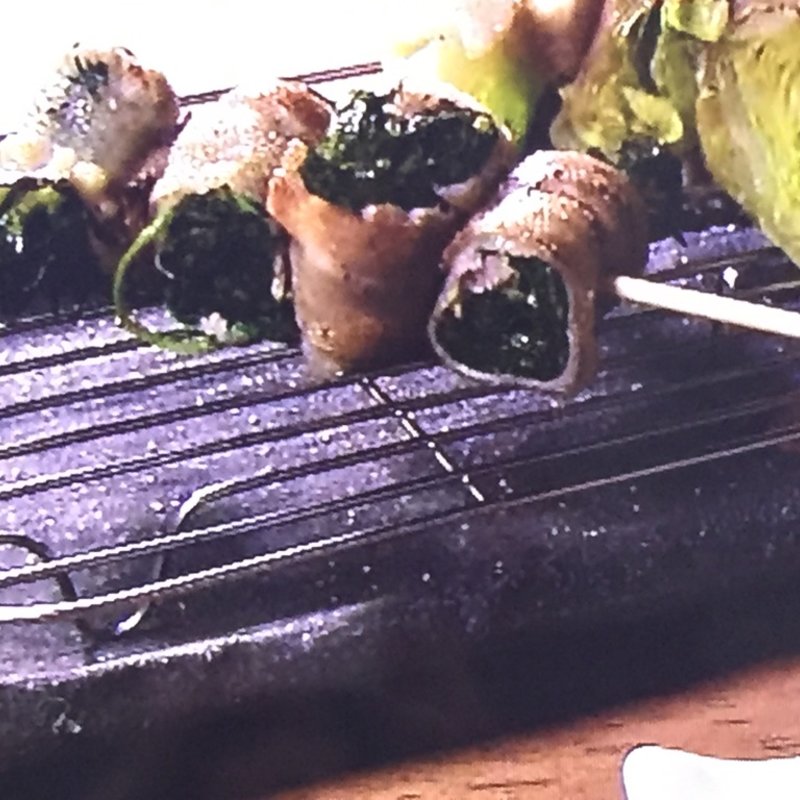 モロヘイヤの豚巻き(野菜肉巻き串 ぐるり 福島)