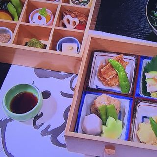 一味膳(醐山料理 雨月茶屋 本店 （ござんりょうり・うげつちゃや）)