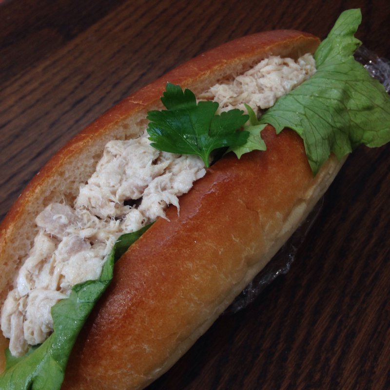 ツナパン(目黒川ロータス)