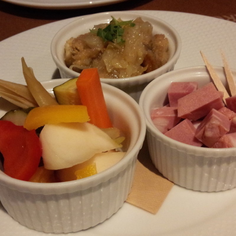 小皿3品(オステリア タナロ （OSTERIA TANARO）)