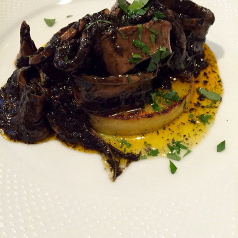 小ヤリイカ墨煮込み(オステリア タナロ （OSTERIA TANARO）)