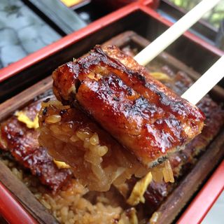 鰻せいろむし（肝吸い付き）(若松屋)