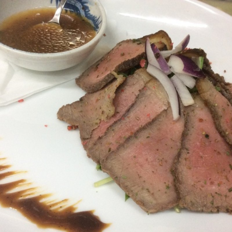 スモーク風味のローストビーフ(バー ディオベスティア （bar dio bestia）)