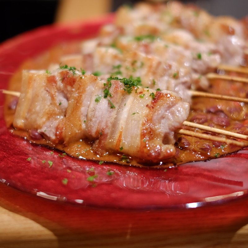 豚バラ串(駅前のバル)