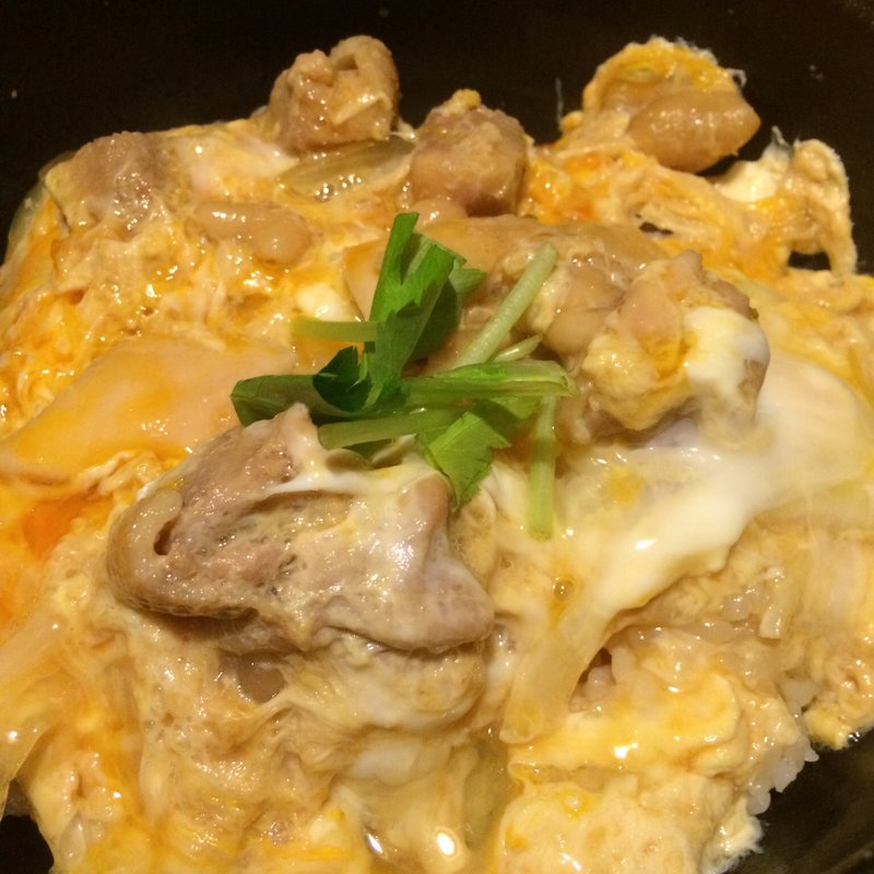 伊達鶏と奥久慈卵の親子丼(鳥元 神田東口店)