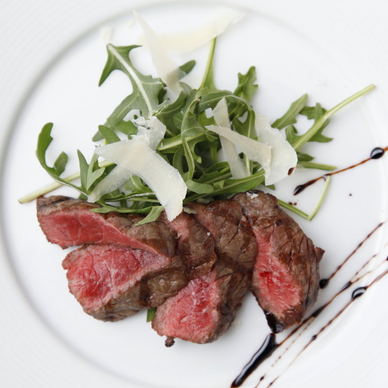 和牛もも肉のタリアータ(ナチュラル ダイエット レストラン NODO)