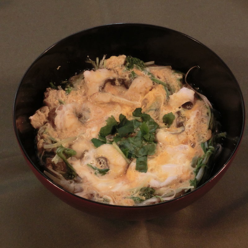 玉子仕立てのお吸い物(鳴門 （なると）)