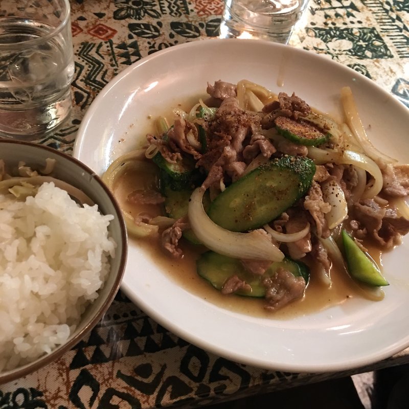 きゅうりと豚肉炒め(中華風家庭料理 山之内 神宮前店)