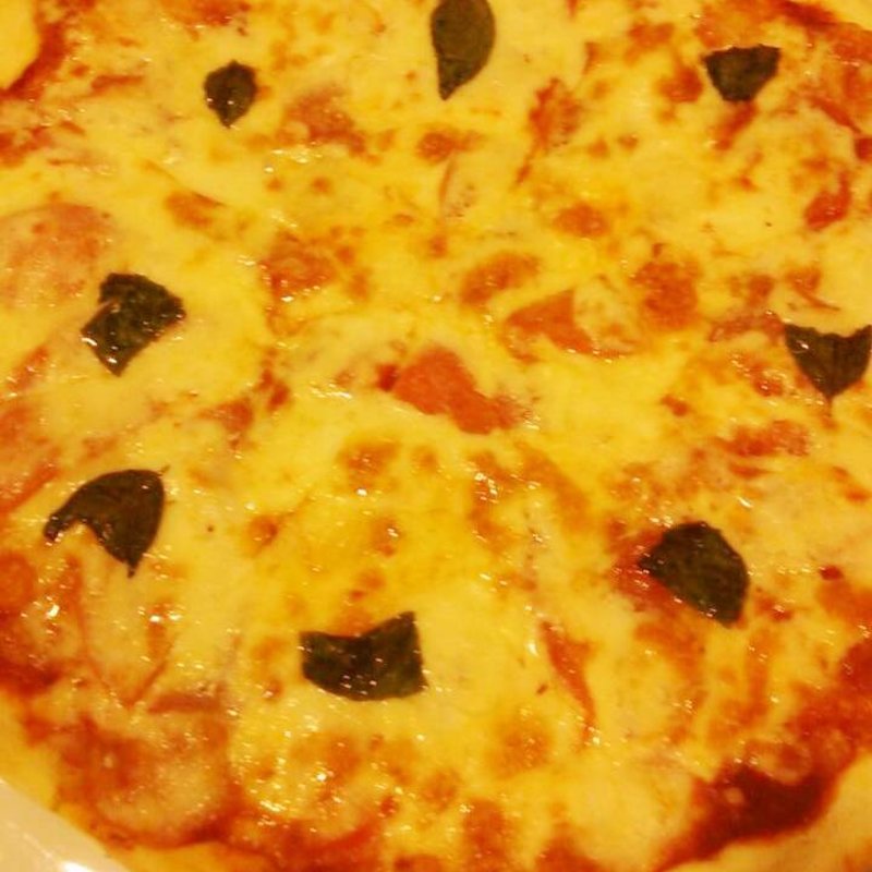 マルゲリータピザ(中国料理 「王朝」 ヒルトン大阪 （オウチョウ）)