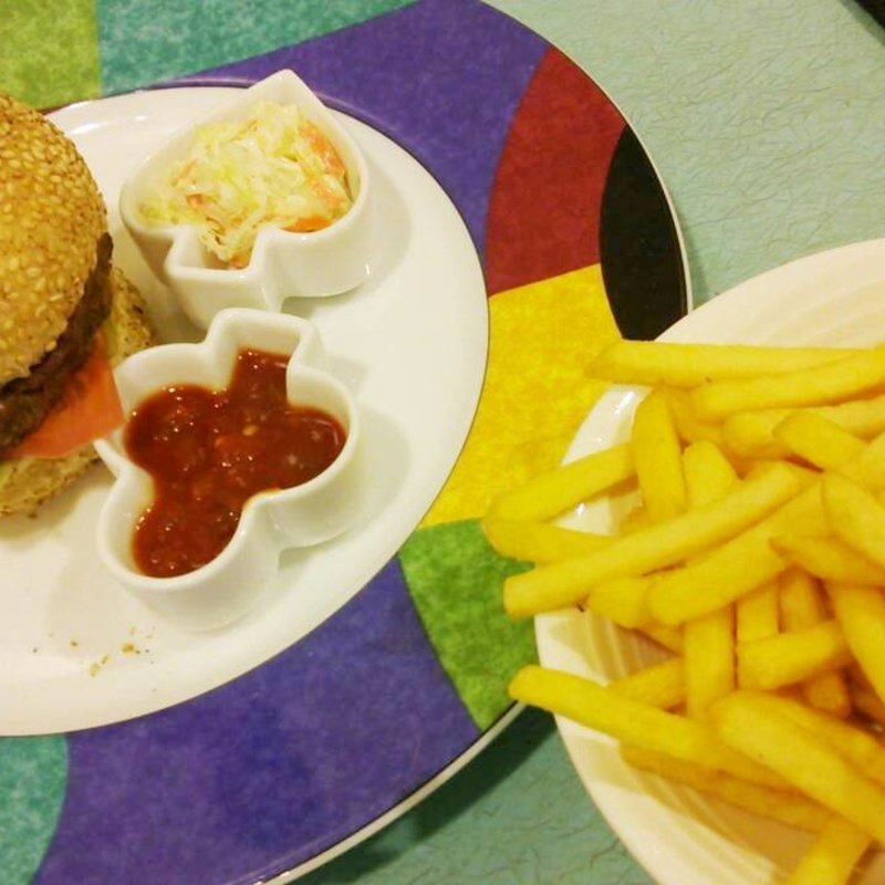 ビーフハンバーガー(中国料理 「王朝」 ヒルトン大阪 （オウチョウ）)