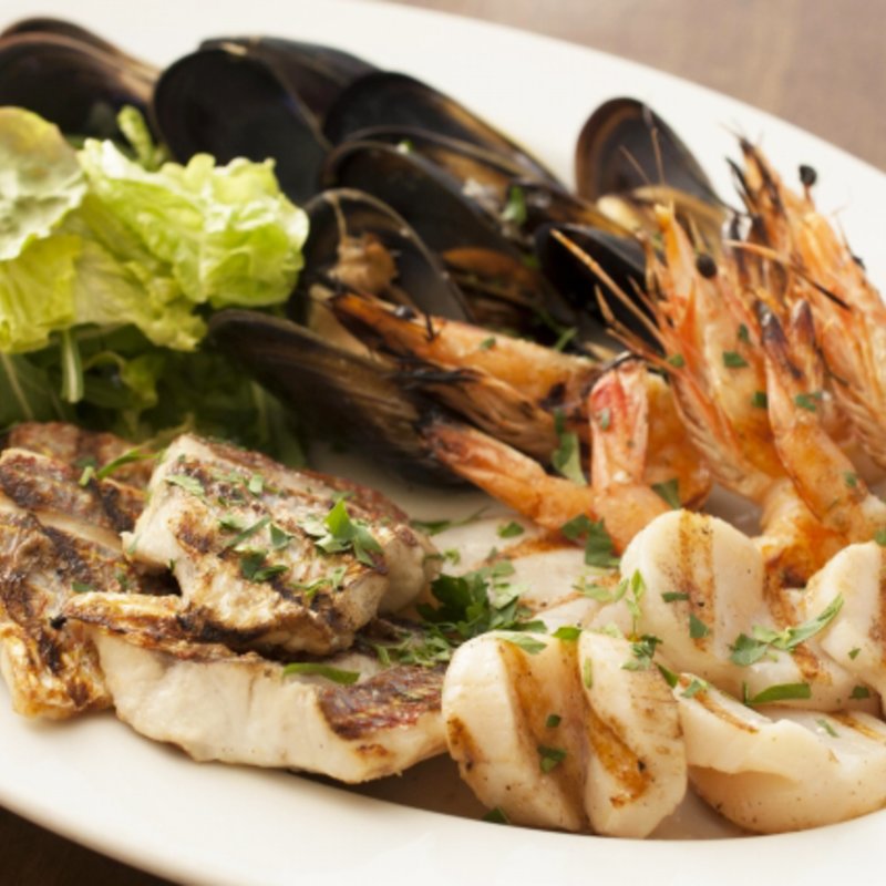 魚介類グリル盛り合わせ(デカンターレ ロッソ)