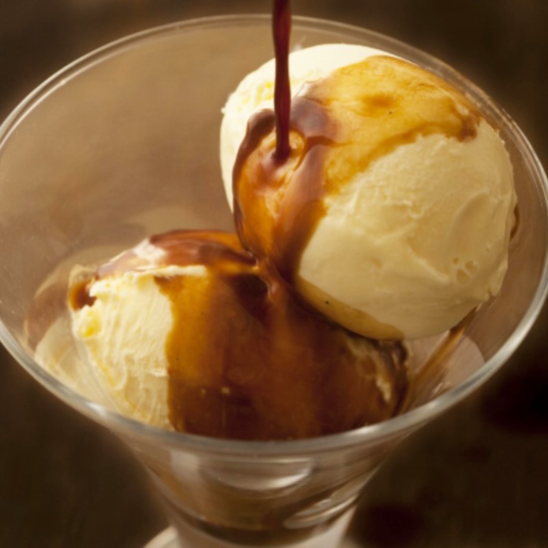 バニラジェラートのエスプレッソかけ(デカンターレ ロッソ)