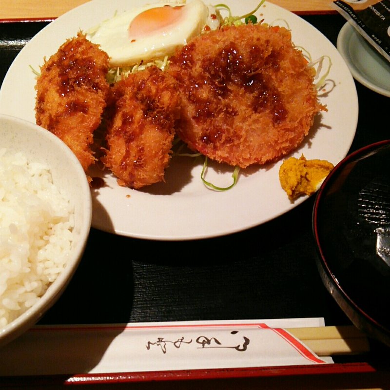 ミックスフライ定食(清水家 )