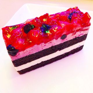 苺とベリーのケーキ(江ノ島カフェ ENOSPA)