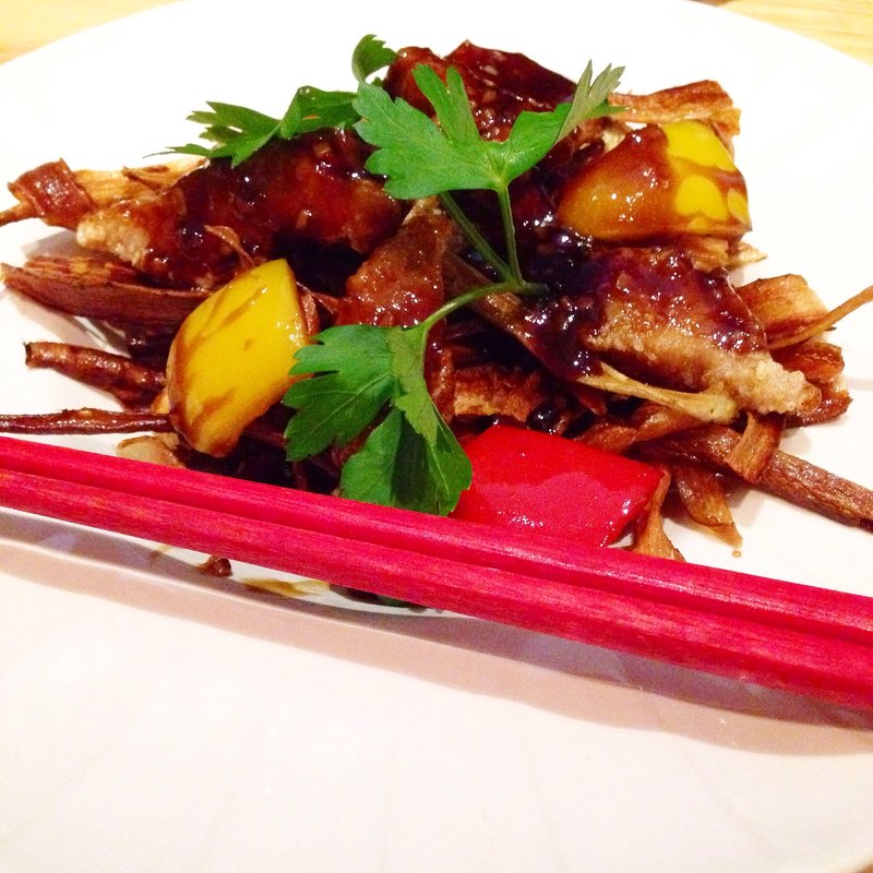 厚切りカルビの香味黒酢豚(KICHIRI 新宿)