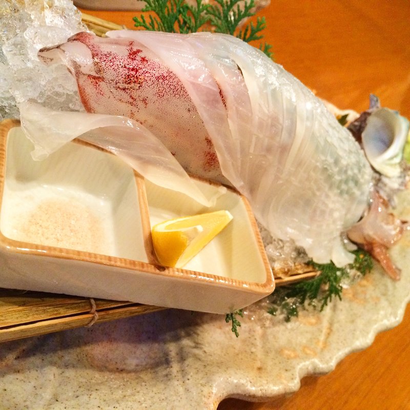 イカのお造り(さかな市場 博多駅前店)