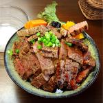 黒毛和牛ステーキ丼（セット）(りょぞぶふ （ryozo beef）)