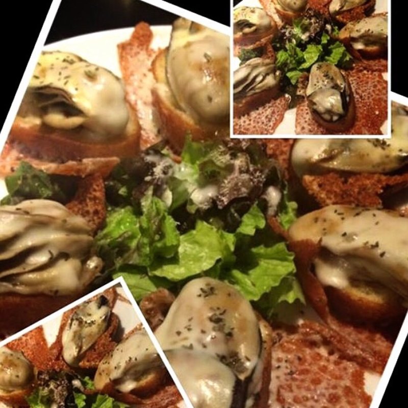 かきとバケットのチーズ焼き(鉄板居酒屋Chikato)