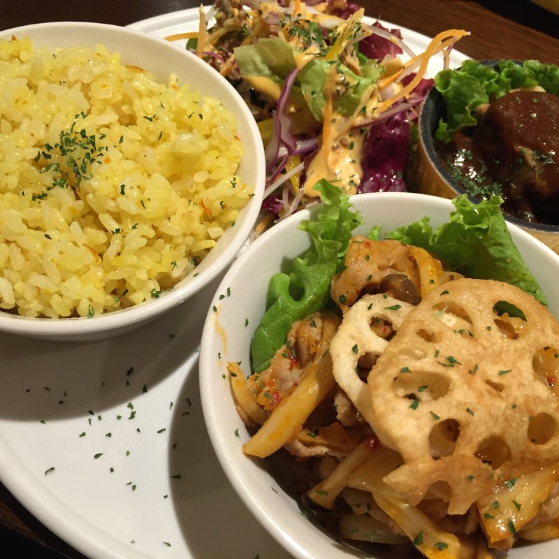 ランチ(PARADISE CAFE MODERN （パラダイスカフェ モダーン）)