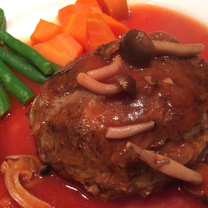 ハンバーグ(ステーキハウス風靡)