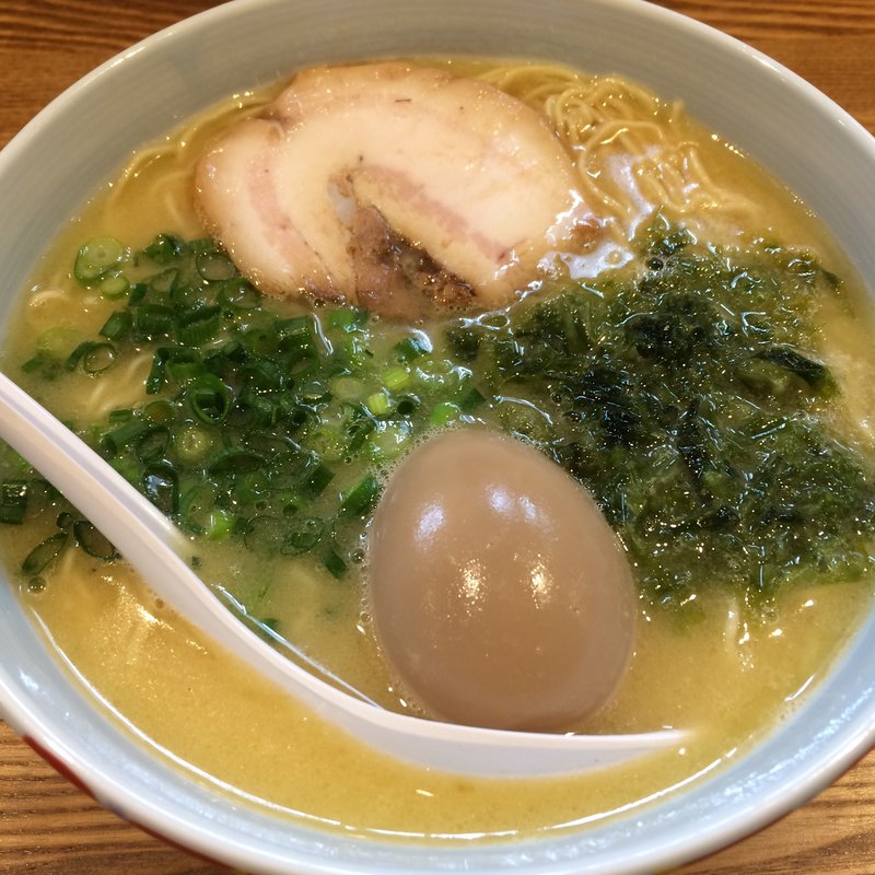 味玉ラーメン(らーめん まる玉 大島店)